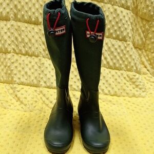 Hunter Dark Green Rain Boots with Red Detailing